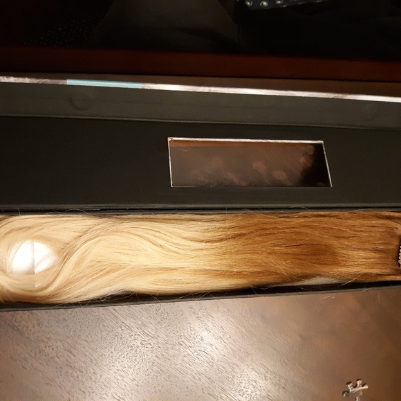 Shilo Hair Extensions. - Picture 2 of 7